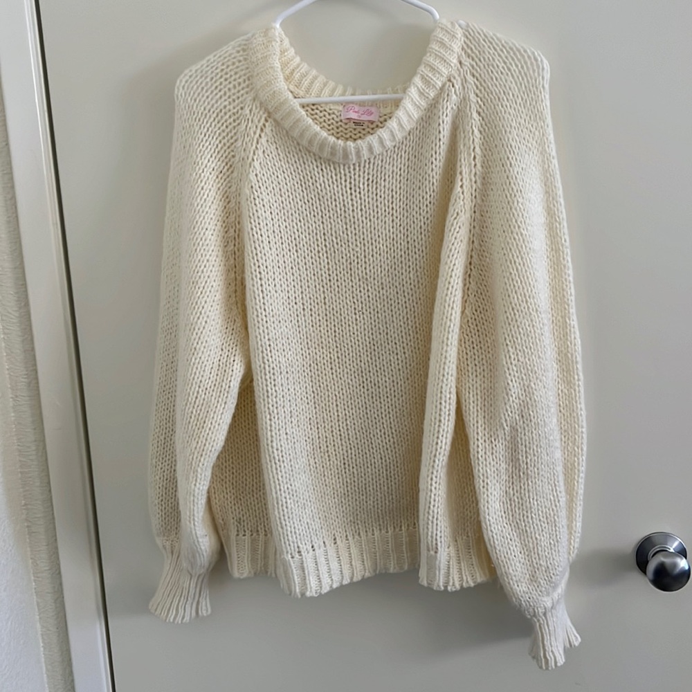 White oversize knitted sweater from pink lily